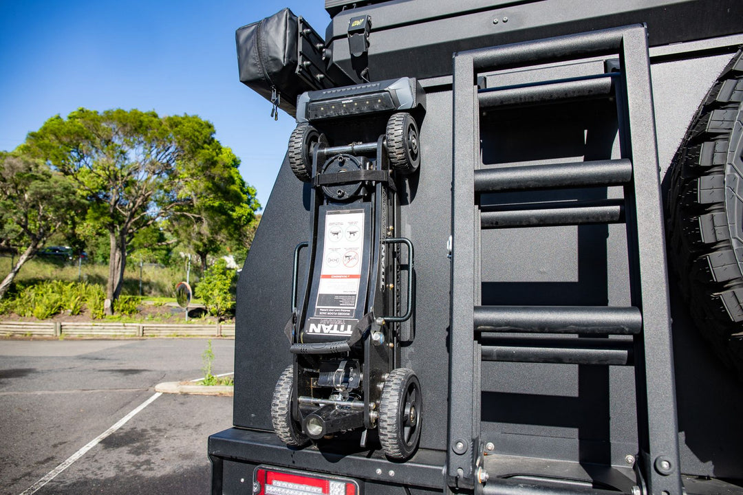 Titan Terrain mounting bracket for 1.5 tonne rugged floor jack