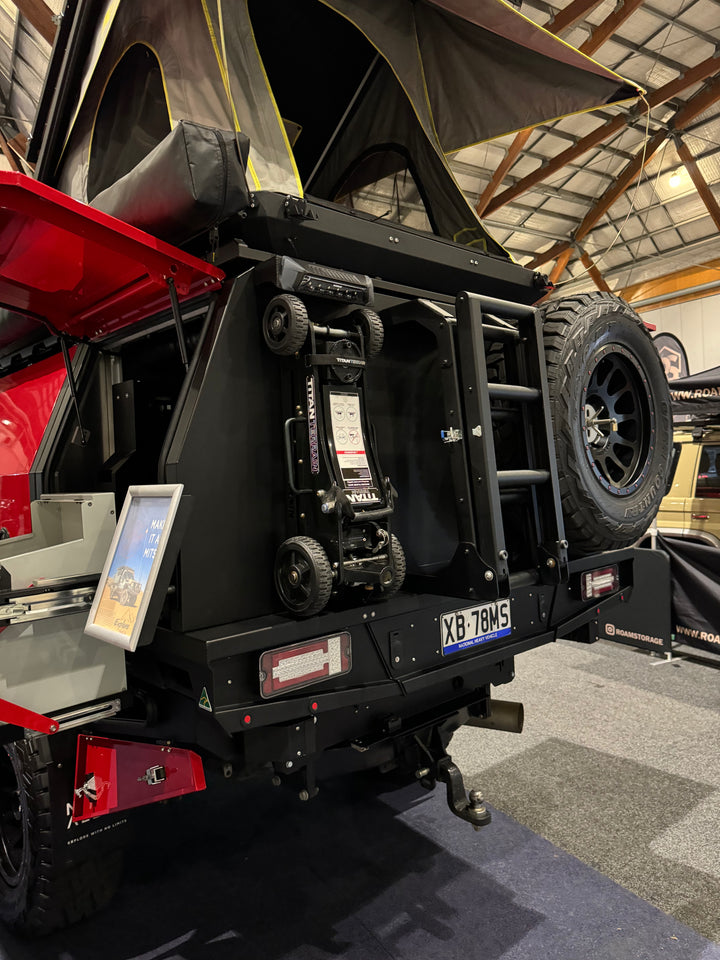 Titan Terrain mounting bracket for 1.5 tonne rugged floor jack